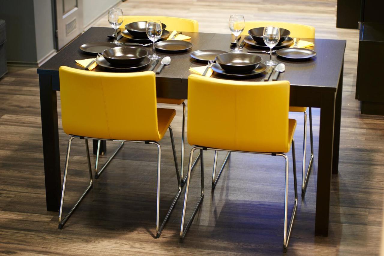 Central Location Yellow-Black Apartment ブダペスト エクステリア 写真